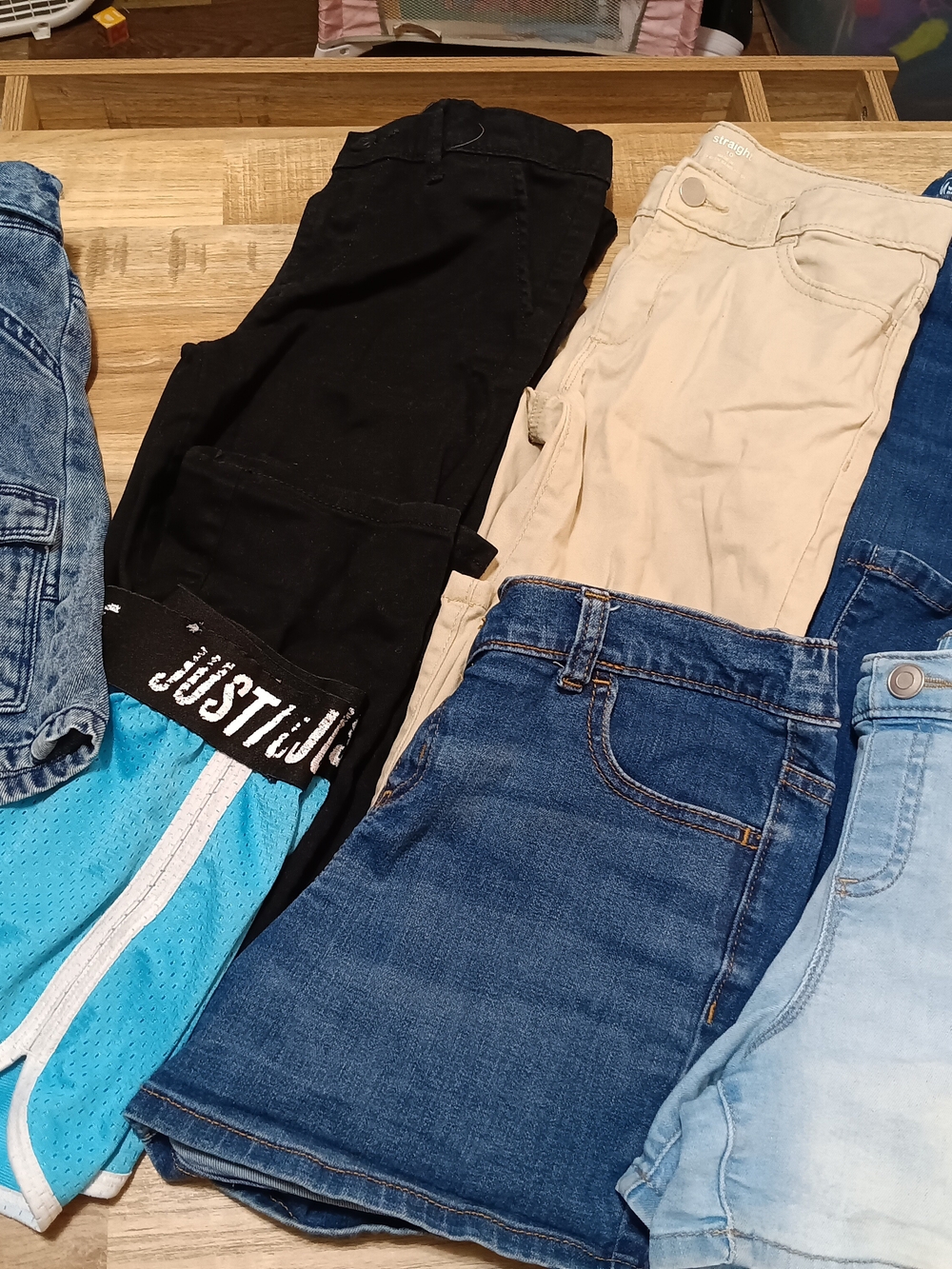 Lot Of Girls Size 10/12 Jeans, Slacks, Shorts, & A Skort Justice, Place, Wonder